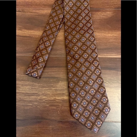 IKE BEHAR New York Brown Silk Necktie - Picture 6 of 10